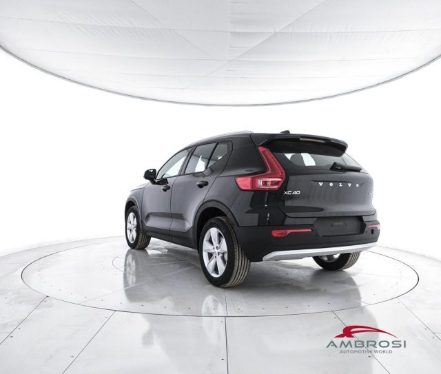 Volvo XC40 B3 Mild hybrid Benzina Core - foto 4 di 4