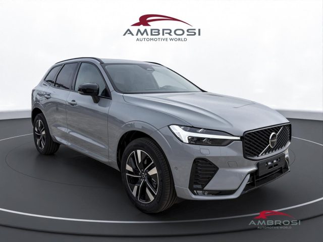 Volvo XC60 B5 AWD Mild hybrid Benzina Plus Dark - foto 3 di 4