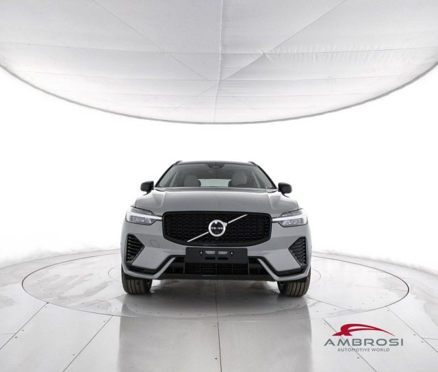 Volvo XC60 B5 AWD Mild hybrid Benzina Plus Dark - foto 3 di 3