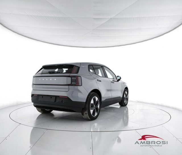 Volvo EX30 P5 Long Range Electric Core - foto 3 di 4