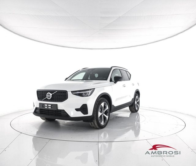 Volvo XC40 B3 Mild hybrid Benzina Plus Dark nuovo a CORCIANO