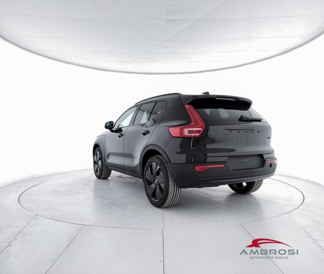 Volvo XC40 Black Edition B3 Mild hybrid Benzina Ultra - foto 4 di 4