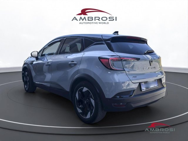 Renault Captur 1.6 full hybrid Techno 145cv auto - foto 4 di 4