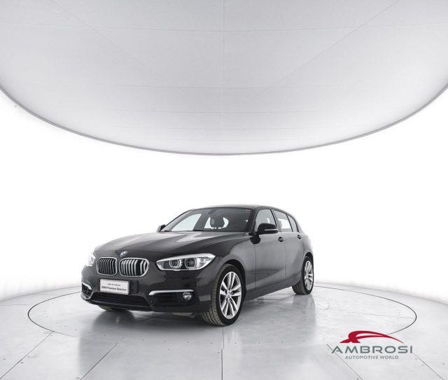 BMW 118 Serie 1 d 5p. Urban - foto 2 di 4