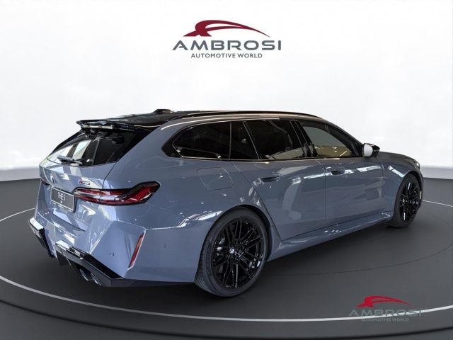 BMW M5 Touring M-Driver's Comfort Package - foto 3 di 4