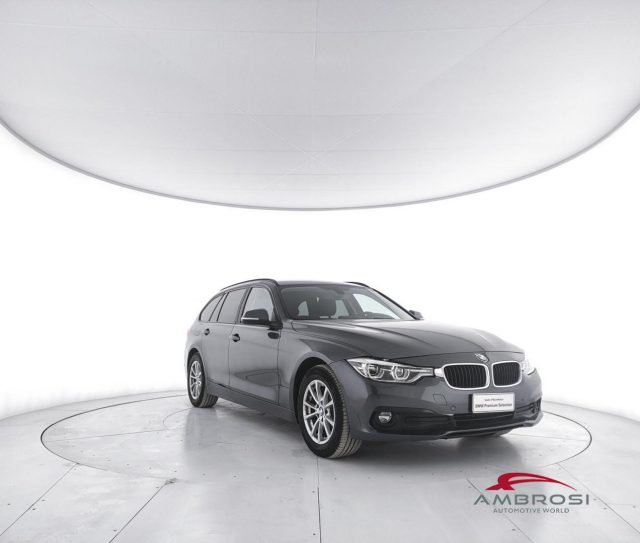 BMW 320 Serie 3 d aut. Touring - foto 2 di 4