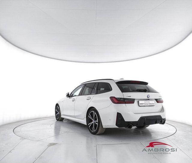 BMW 320 Serie 3 d mhev 48V MSport Pro auto Xdrive - foto 4 di 4