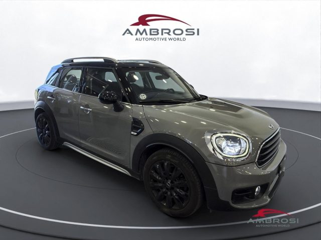 MINI Countryman Cooper D 2.0 Cooper D auto Business - foto 2 di 4