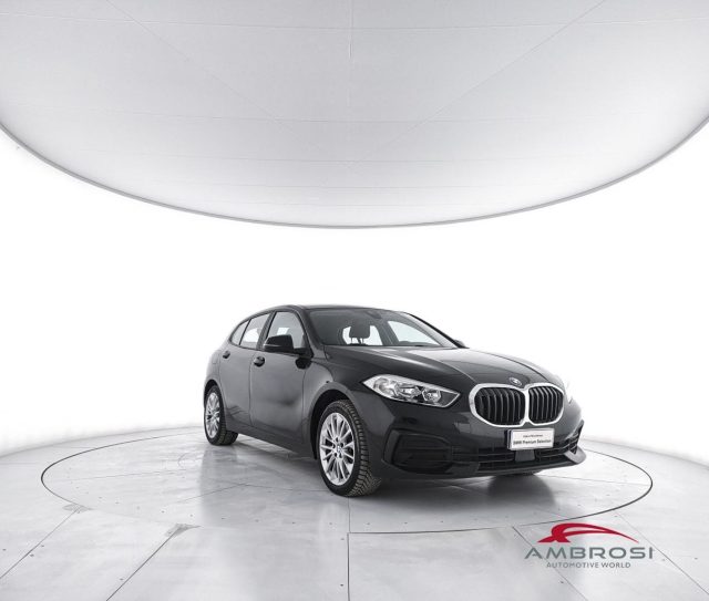 BMW 120 Serie 1 d Advantage xdrive auto - foto 4 di 4