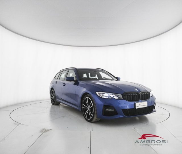 BMW 320 Serie 3 d 48V xDrive Msport Touring - foto 4 di 4