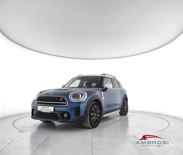MINI Countryman Cooper SE 1.5 Cooper SE ALL4 Automatica Classic - foto 2 di 4