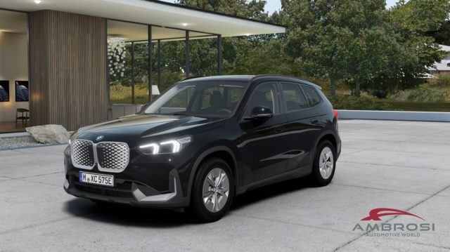 BMW iX1 eDrive20 Premium Package nuovo a CORCIANO