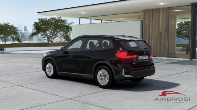 BMW iX1 eDrive20 Premium Package nuovo a CORCIANO