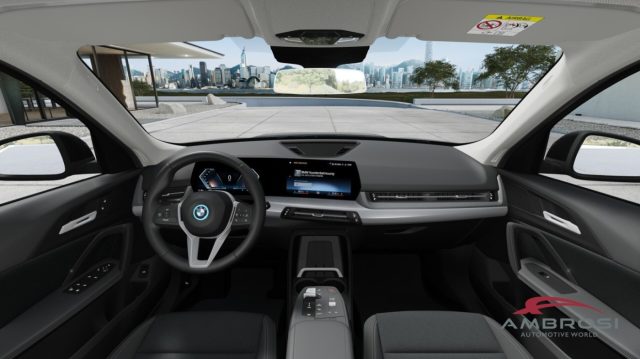 BMW iX1 eDrive20 Premium Package nuovo a CORCIANO