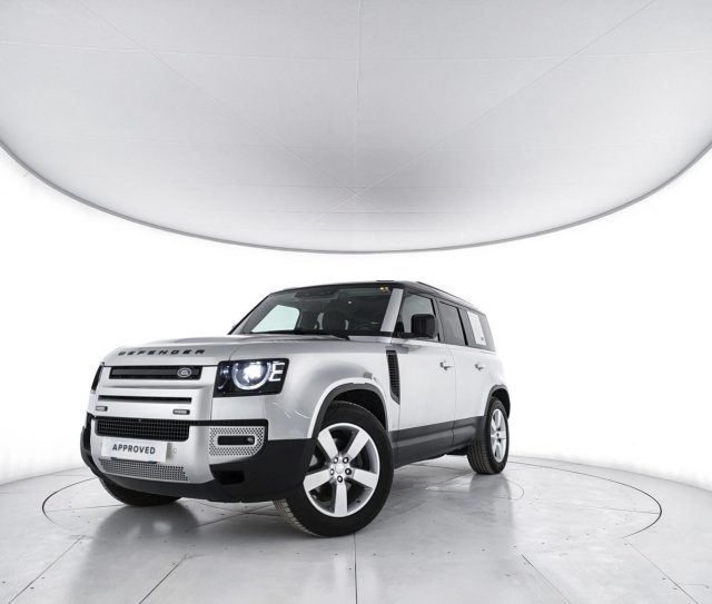 Land Rover Defender 110 2.0d sd4 awd 240cv usato a CORCIANO