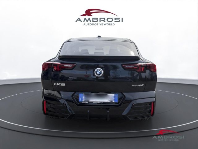 BMW iX2 eDrive20-Special Edition Msport Premium Package, del 2026, in vendita a Corciano (PG)