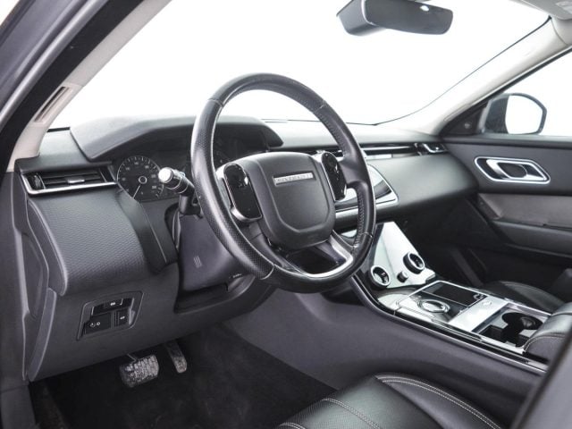 Land Rover Range Rover Velar 2.0D I4 180 CV S, del 2018, 117.939 km, in vendita a Corciano (PG)