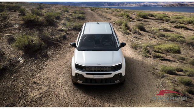 Jeep Avenger ALTITUDE - foto 4 di 4