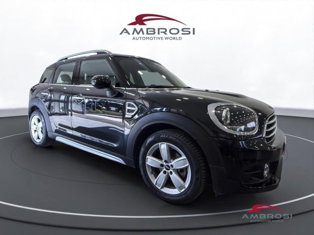 MINI Countryman Cooper D 1.5 One D - foto 2 di 4
