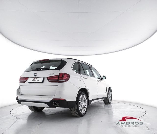 BMW X5 xDrive30d 258CV Luxury - PER OPERATORI DEL SETTORE - foto 3 di 4