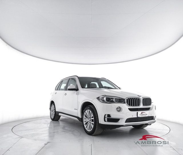 BMW X5 xDrive30d 258CV Luxury - PER OPERATORI DEL SETTORE - foto 2 di 4