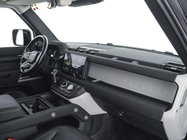 Land Rover Defender 110 3.0d i6 mhev SE awd 200cv auto - AUTOCARRO N1 - foto 3 di 4