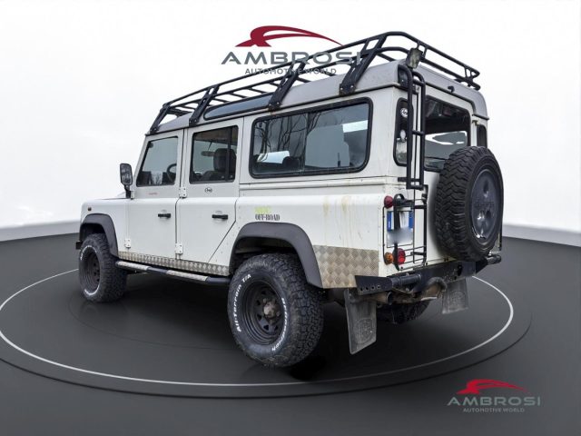 Land Rover Defender 110 2.5 Td5 cat Station Wagon SE - AUTOCARRO N1 - foto 4 di 4