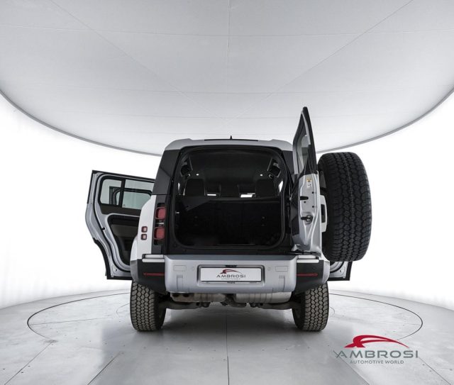 Land Rover Defender 110 3.0d i6 mhev SE awd 200cv auto - AUTOCARRO N1 usato a CORCIANO