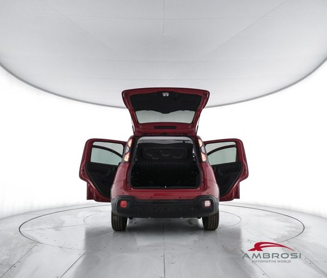 Fiat Panda Cross 1.0 firefly hybrid s&s 70cv, del 2025, 14.589 km, in vendita a Corciano (PG)