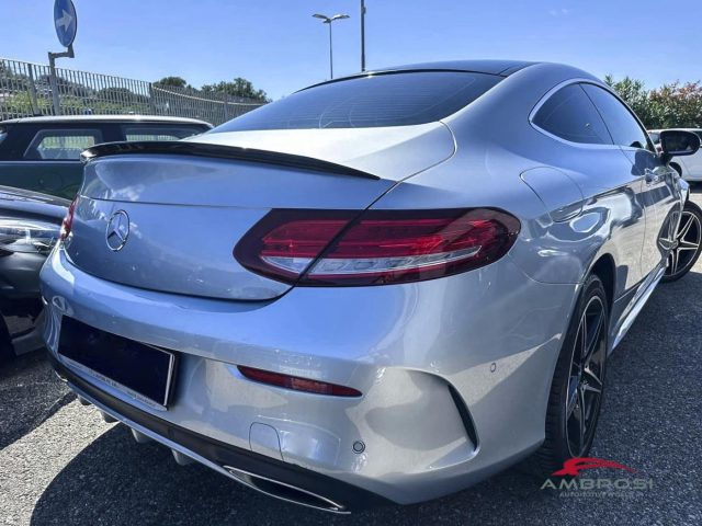 Mercedes-Benz C 300 Premium Coupè - foto 2 di 4