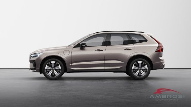 Volvo XC60 T6 AWD Plug-in hybrid Elettrica/Benzina Plus Dark - foto 2 di 4