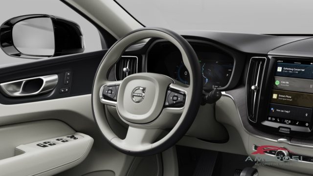 Volvo XC60 T6 AWD Plug-in hybrid Elettrica/Benzina Plus Dark, del 2026, in vendita a Corciano (PG)