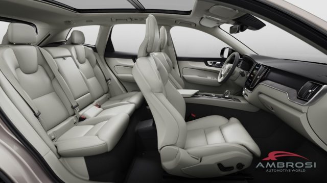 Volvo XC60 T6 AWD Plug-in hybrid Elettrica/Benzina Plus Dark nuovo a CORCIANO