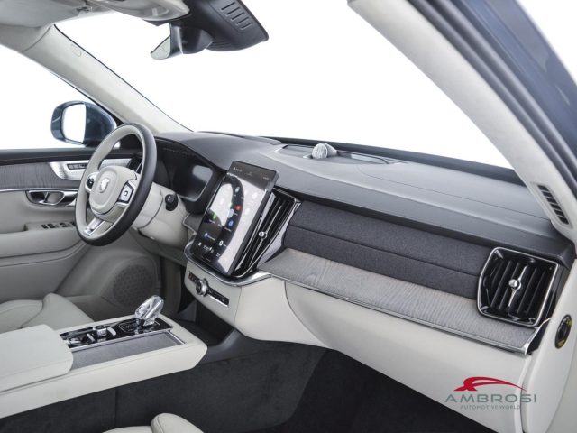 Volvo XC90 T8 AWD Plug-in hybrid Elettrica/Benzina Ultra Brig nuovo a CORCIANO