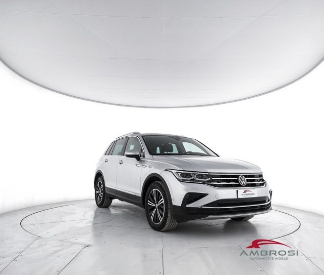 Volkswagen Tiguan 2.0 tdi Elegance 150cv dsg - foto 2 di 4
