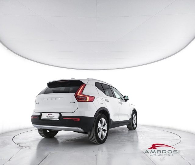 Volvo XC40 D3 Business Plus awd - foto 4 di 16