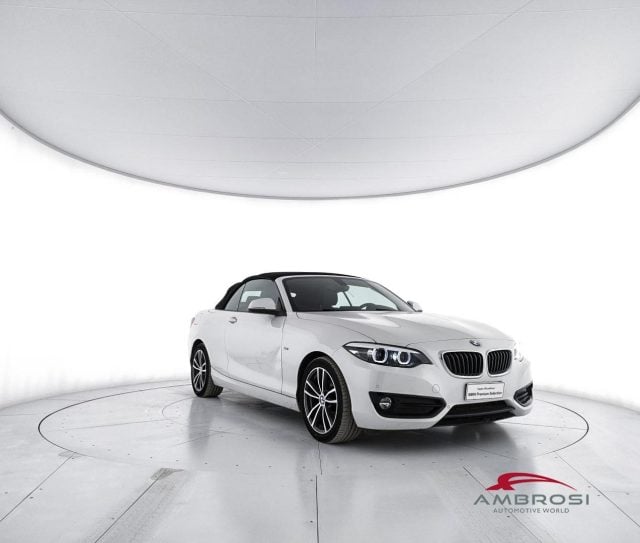 BMW 218 Serie 2 d Sport aut. Cabrio - foto 4 di 17
