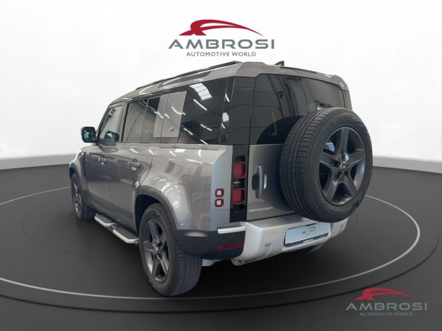 Land Rover Defender L663 3.0 AJ20-D6H AWD 5DR SWB X-Dynamic SE 200PS A - foto 4 di 4