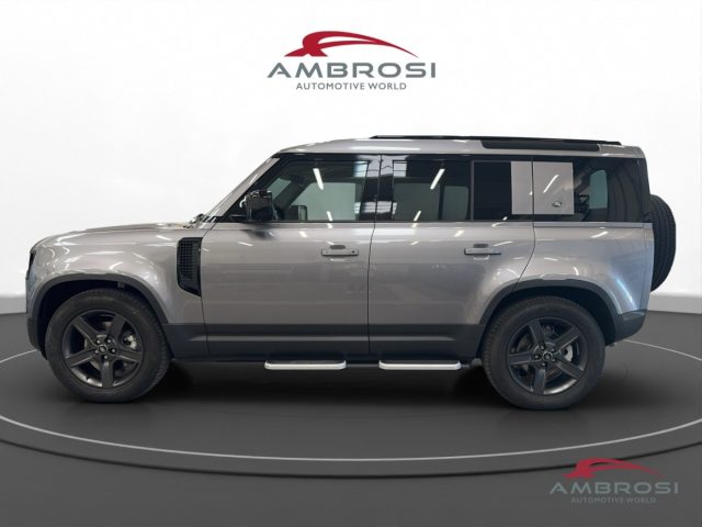 Land Rover Defender L663 3.0 AJ20-D6H AWD 5DR SWB X-Dynamic SE 200PS A - foto 3 di 4