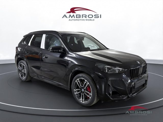 BMW X1 M35i xDrive Msport Pro Innovation Travel Package - foto 3 di 4