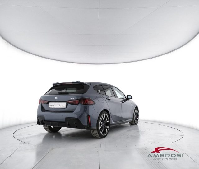 BMW 118 Serie 1 d 5p. Auto M-sport - foto 3 di 4