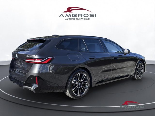 BMW 520 Serie 5 d xDrive Touring Msport Travel Package - foto 3 di 4