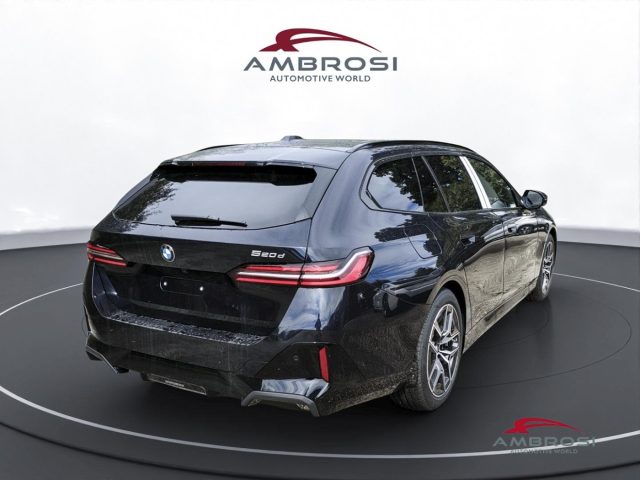 BMW 520 Serie 5 d Touring Msport Innovation Travel Package - foto 3 di 4