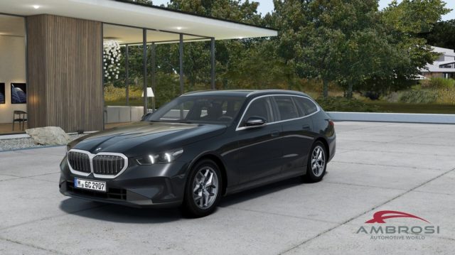 BMW 520 Serie 5 d xDrive Touring nuovo a CORCIANO