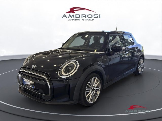 MINI Cooper 5 porte 5p 1.5 C Classic auto usato a CORCIANO