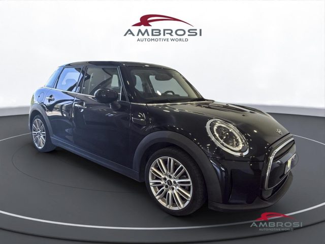 MINI Cooper 5 porte 5p 1.5 C Classic auto - foto 2 di 4