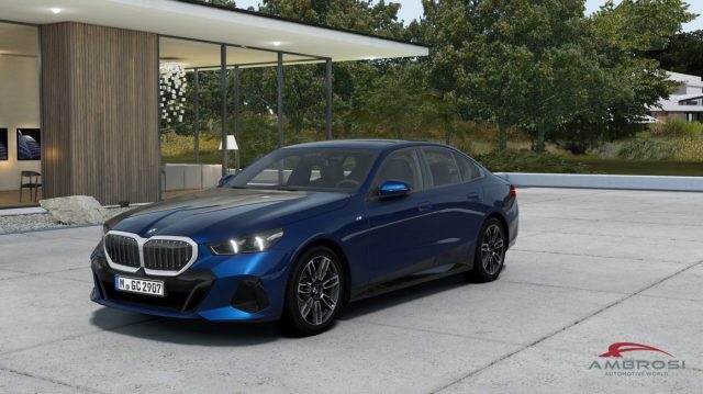 BMW 520 Serie 5 d 48V nuovo a CORCIANO