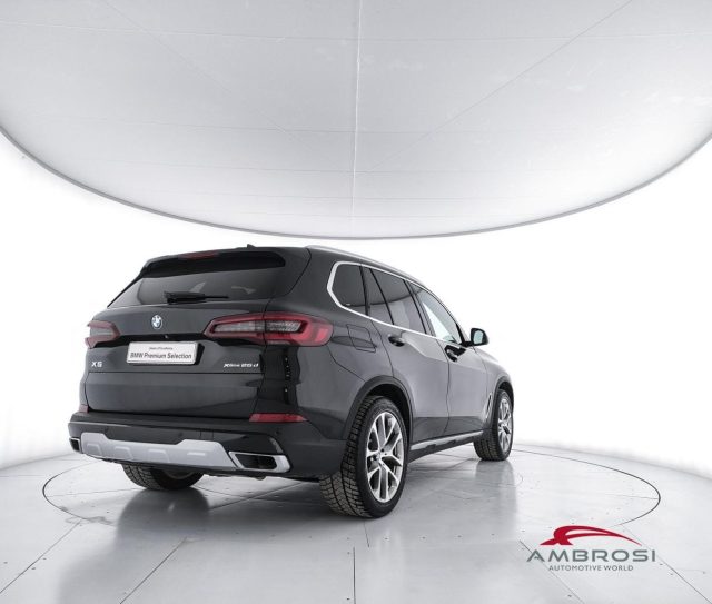 BMW X5 xDrive25d xLine auto - foto 4 di 4