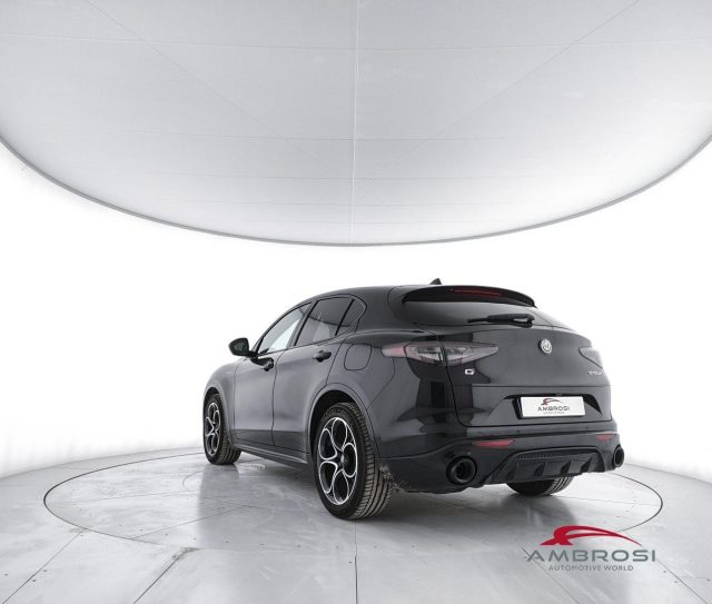Alfa Romeo Stelvio 2.2 t Veloce Q4 210cv auto - foto 4 di 4