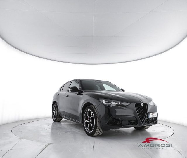 Alfa Romeo Stelvio 2.2 t Veloce Q4 210cv auto - foto 2 di 4